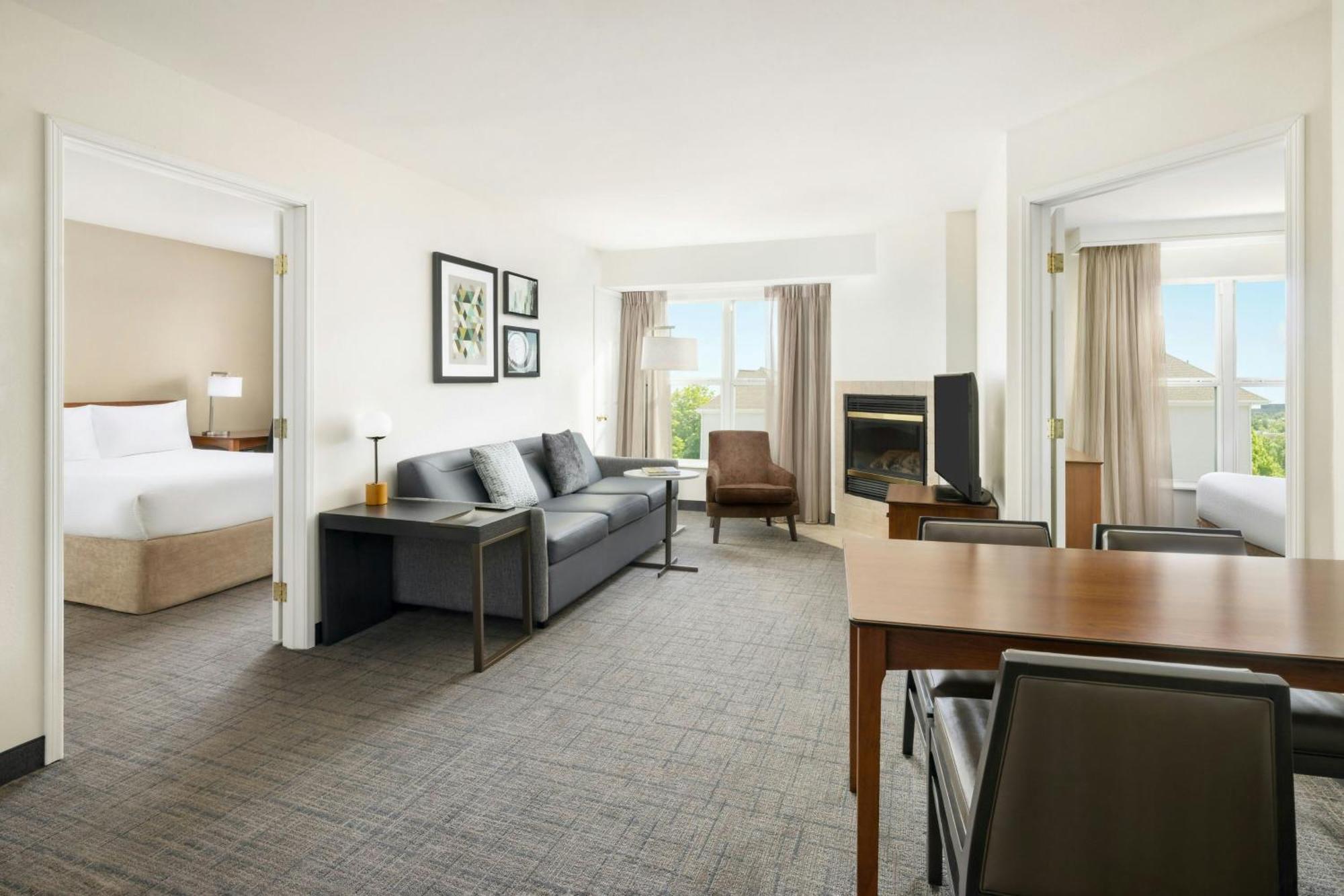 Residence Inn Des Moines West At Jordan Creek Town Center West Des Moines Exterior photo